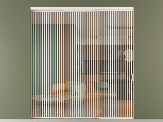 Алюминевая перегородка vn3_06_ Алюминий светло-серый Прозрачное оранжевое стекло, триплекс, 6мм. Цвет Алюминий светло-серый. Материал Алюминий в эмали. Коллекция Перегородка Формато внутри проёма 3 створки с синхронным механизмом. Картинка.